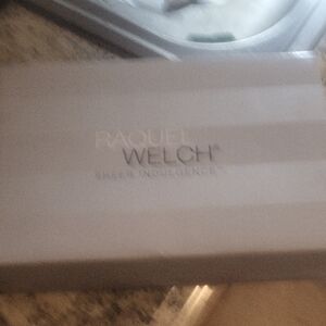 Radiant Glow Makeup Palette Cream